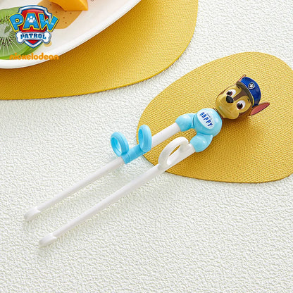 סכו״ם אוכל לילדים מבית Paw Patrol – סכו”ם איכותי מנירוסטה: כף, מזלג, מקלות אכילה ואביזרי האכלה מעוצבים לילדים